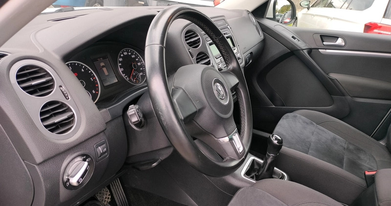 Volkswagen Tiguan cena 54900 przebieg: 130030, rok produkcji 2012 z Drohiczyn małe 92
